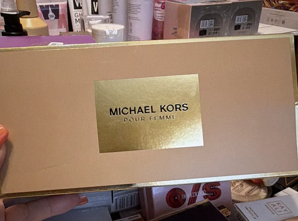 Michael Kors Pour Femme 3-Pc Gift Set Shower Gel, Body Lotion & 0.67 fl oz
