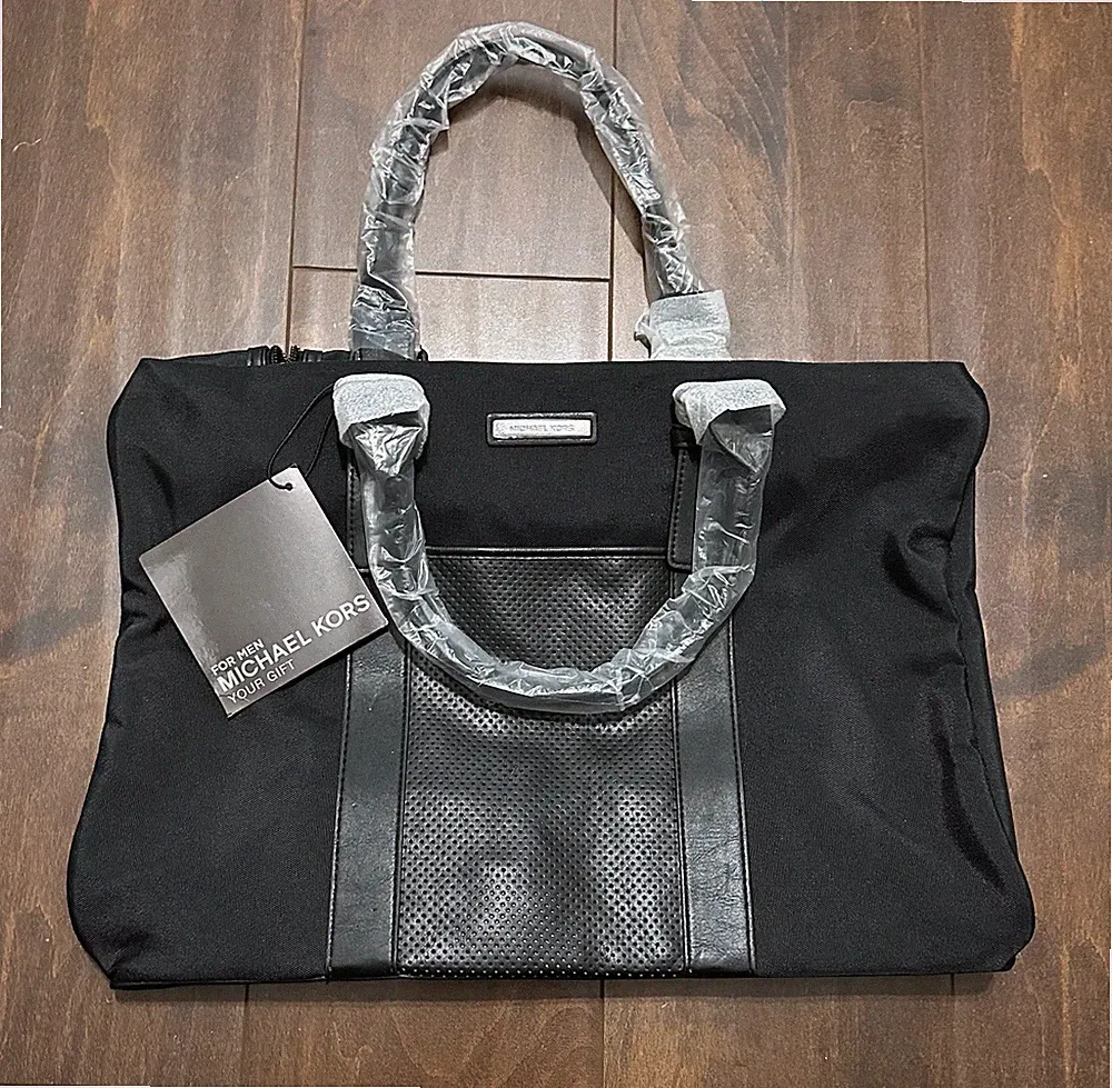 NWT Michael Kors Fragrance Jet set Black Duffle Bag - Promotional Gift Bag